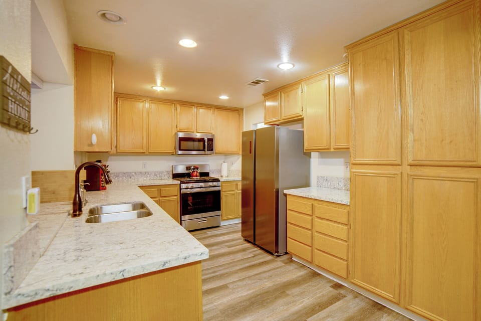 Kitchen | 1st Floor | Dishware/Flatware | Cooking Basics