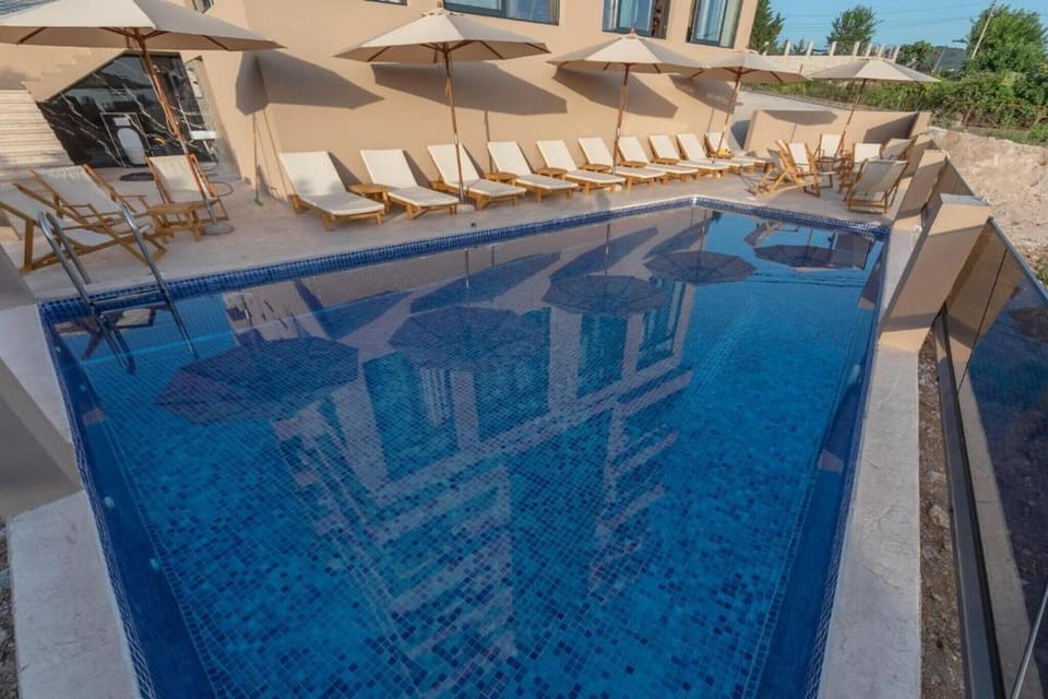 Holiday Home Swimming Pool