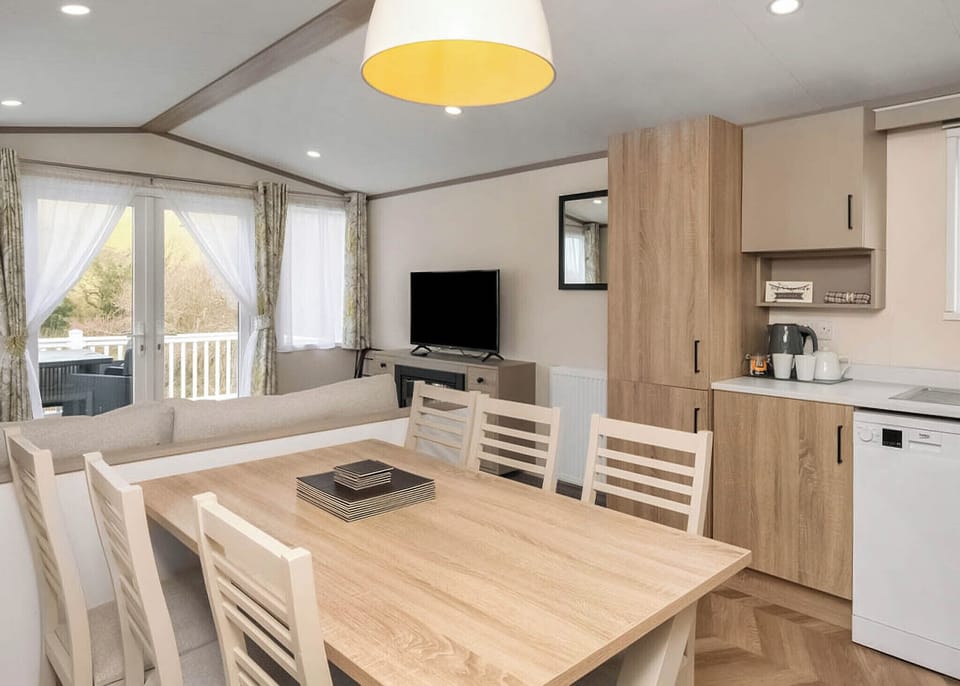 Shower, Bathroom, House