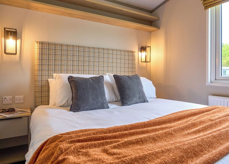 Bed, Bedroom, House