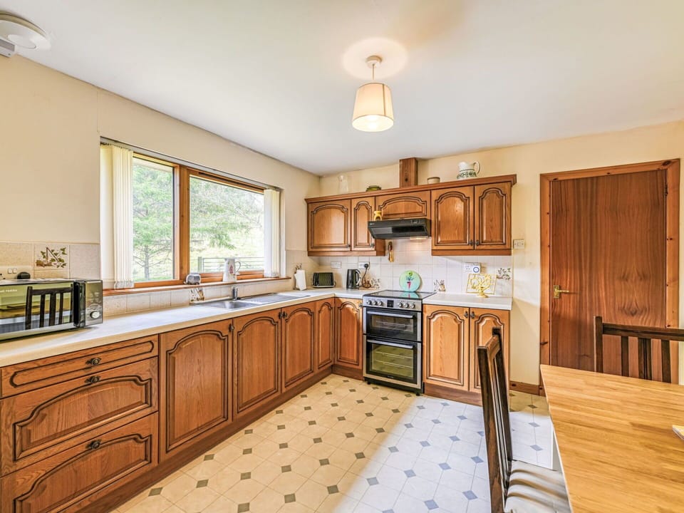 Interior Design, Wood, Cabinetry, Kitchen, Flooring, Countertop, Ceiling, Floor, Drawer, Furniture