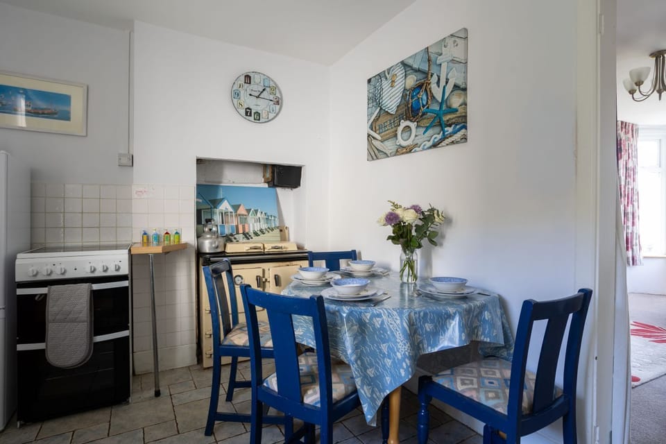 4 Adas Terrace Dining Table In Kitchen