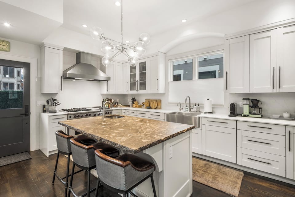 3.1-first-chair-oak-telluride-kitchen0