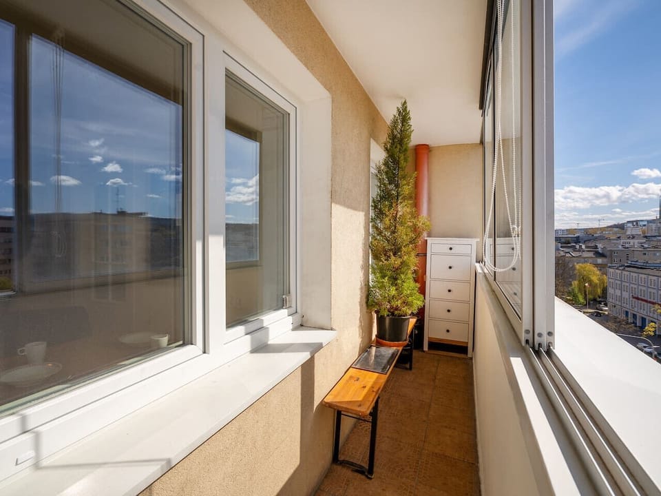 Apartment with Balcony in the Heart of Gdynia | Book Now with RENTUJEMY.COM