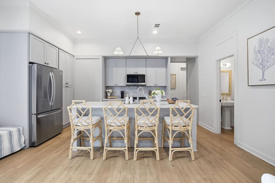 Simple dining space for meals and snacks
