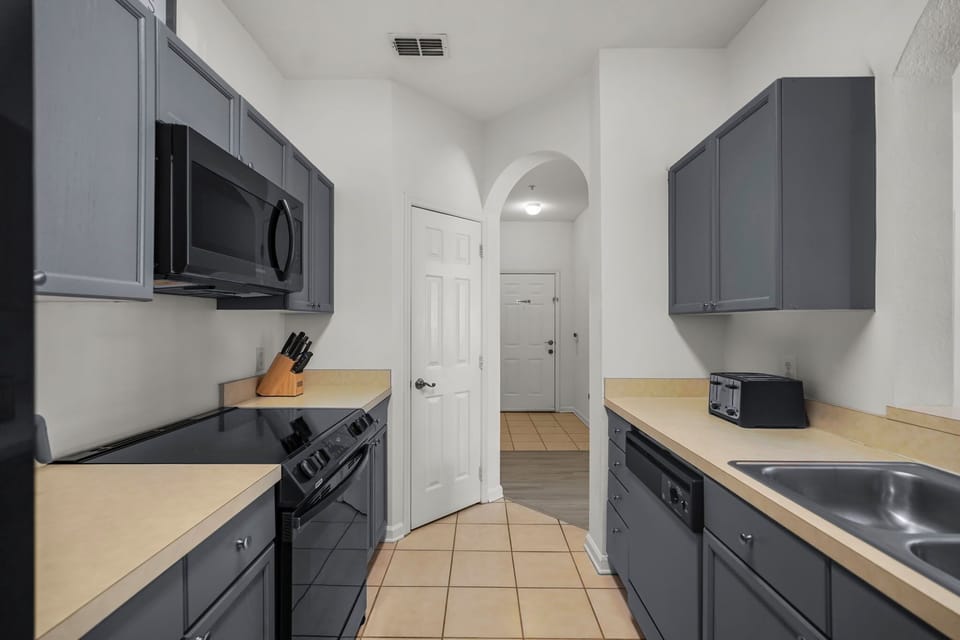 2305 Butterfly Palm Way Apt 205 (6).jpg