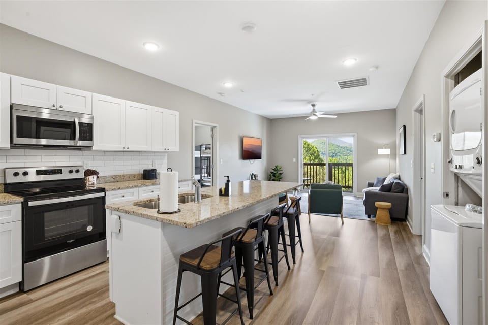 Pull up a seat and stay awhile—this is where quick breakfasts turn into long conversations. With seating for four, it’s the perfect spot to sip coffee, snack, or keep the cook company while everything comes together.