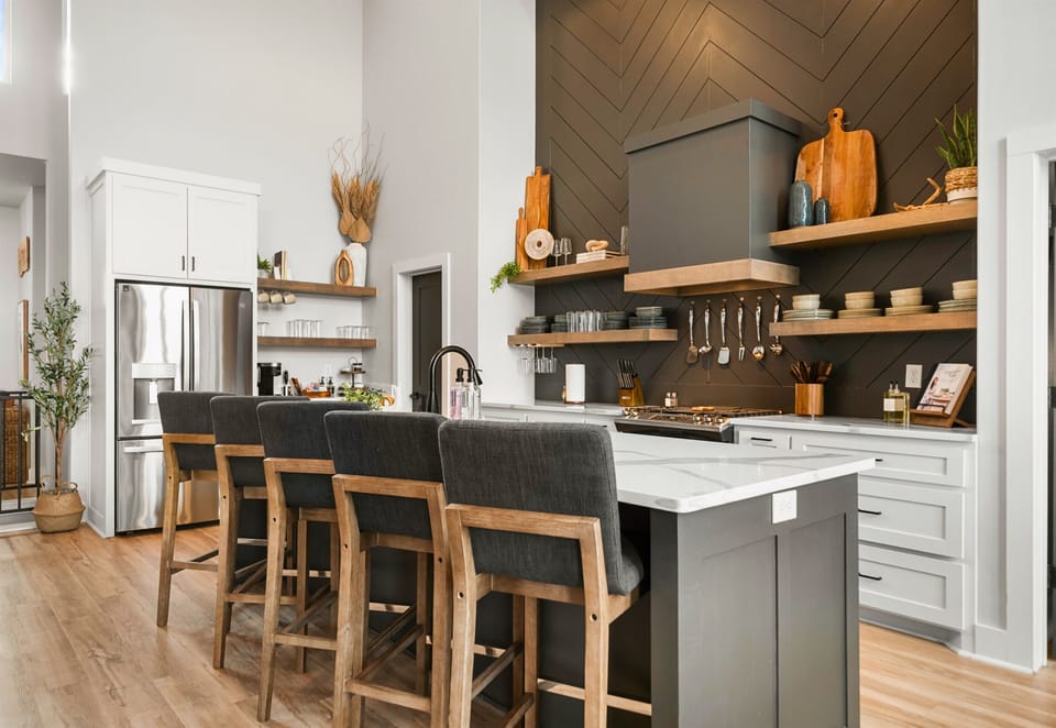 This beautifully styled dining space is perfect for everything from casual breakfasts to celebratory dinners with the whole group.
