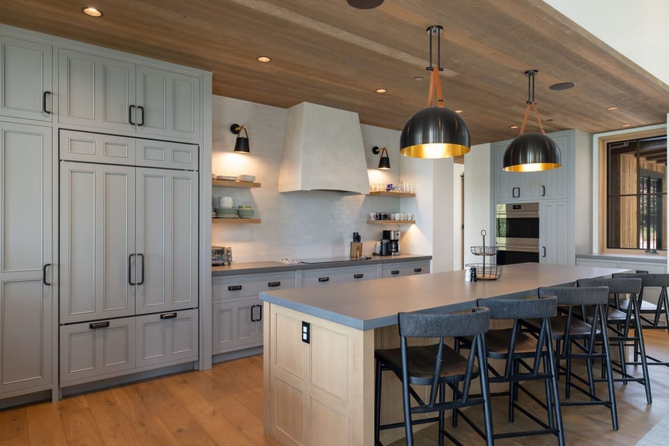 Spacious chef's kitchen