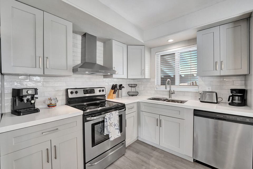 Open Kitchen Featuring a Spacious Island