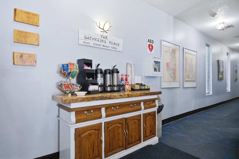 Start the day with refreshments in the lobby​
