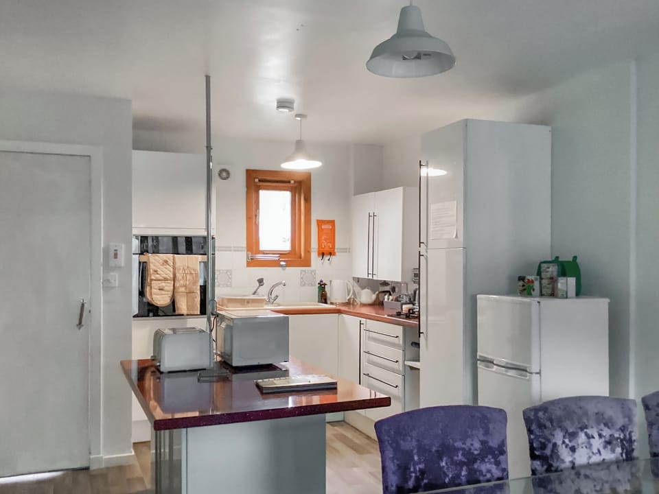 Kitchen | Woodlands Rest - River Black Water Holiday Lets, Garve