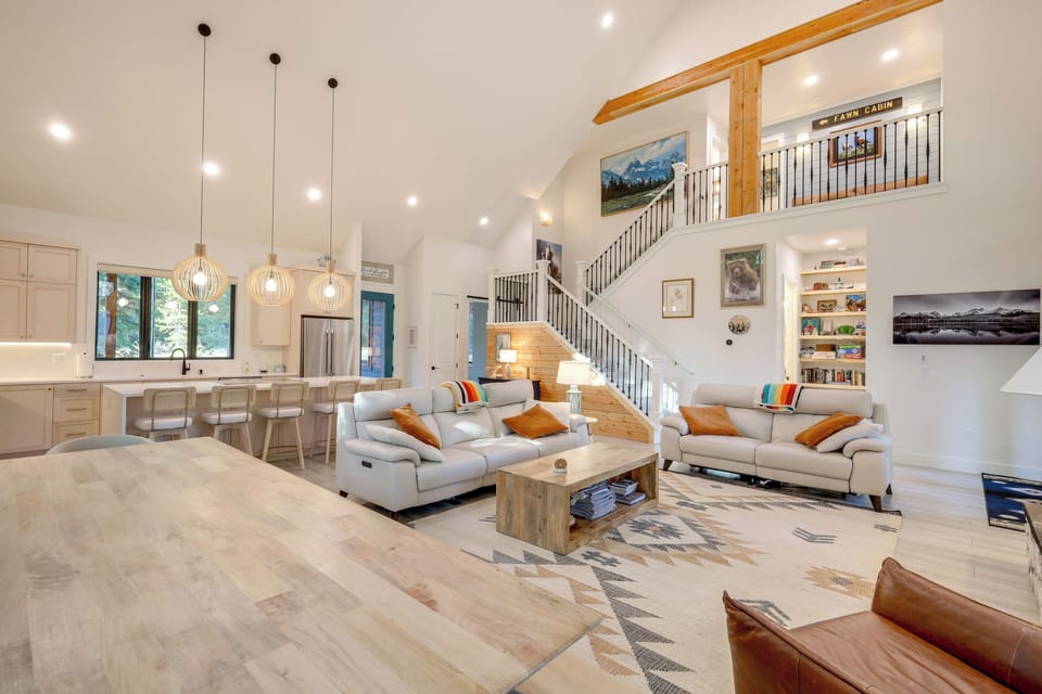 Dining Table | 1st Floor