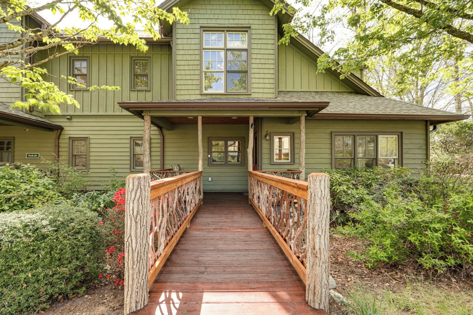 Exterior | 2-Story Townhome