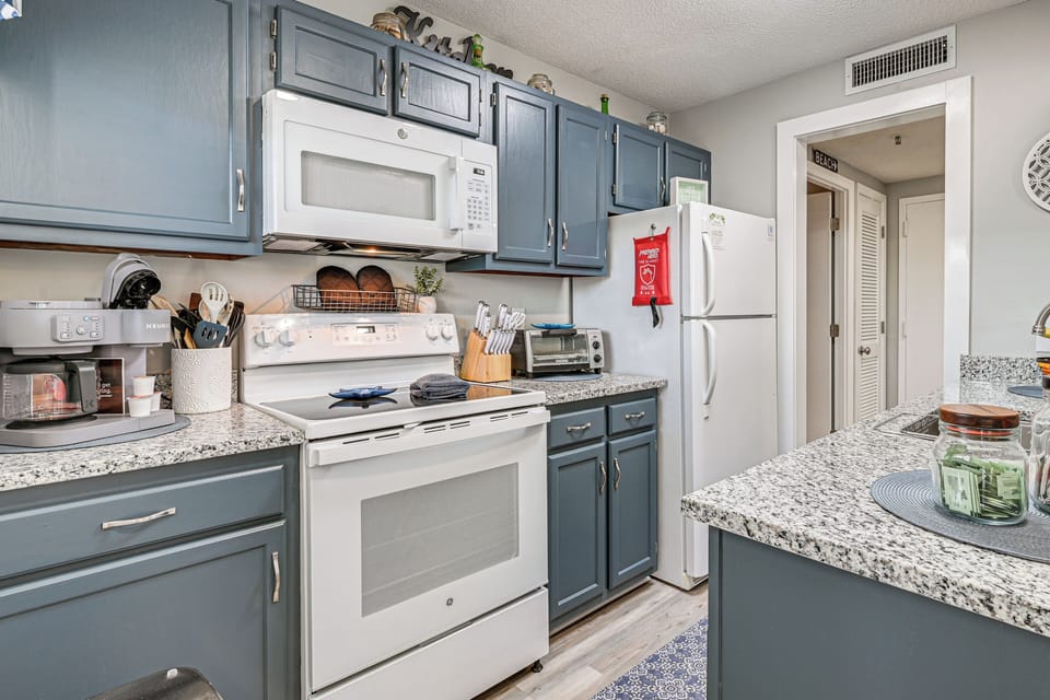 Kitchen | Cooking Basics | Dishware/Flatware