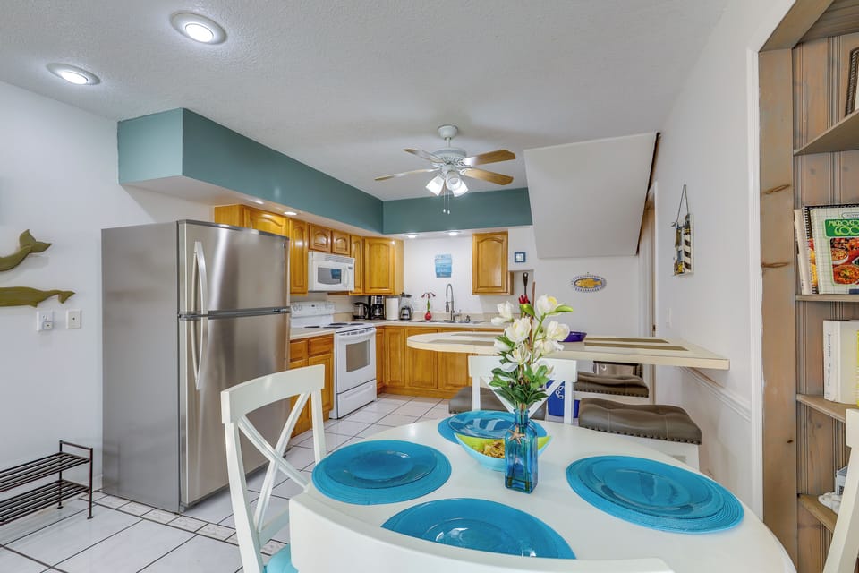 Dining Tables | Kitchen