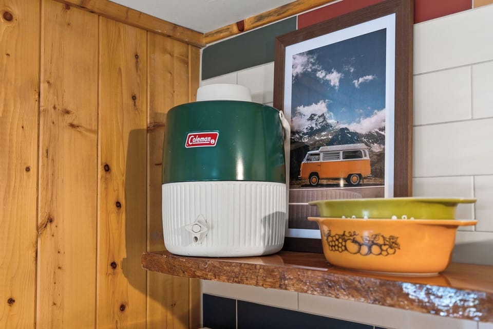Vintage touches that tells you someone thought about this, and got it right.