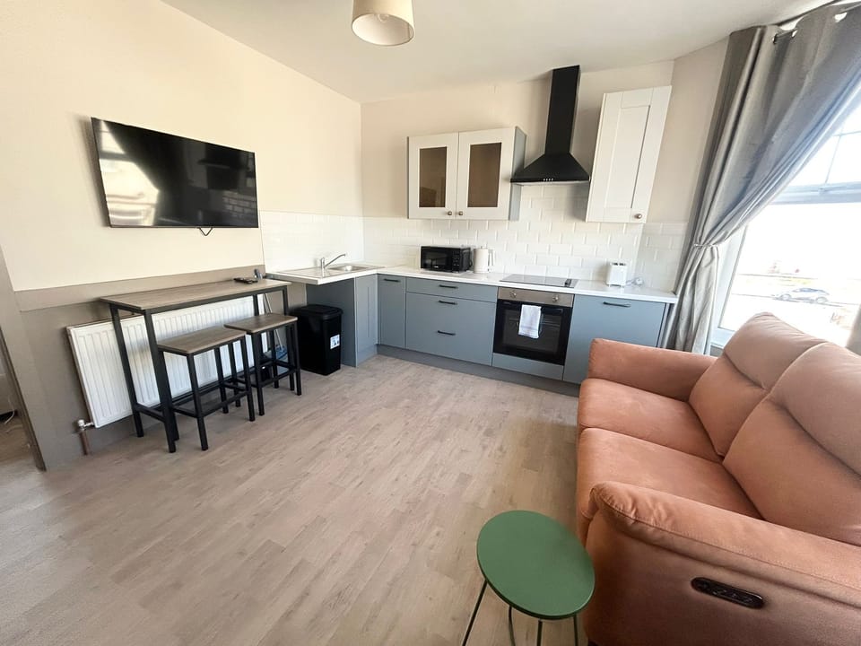 Apartment 7 Kitchen