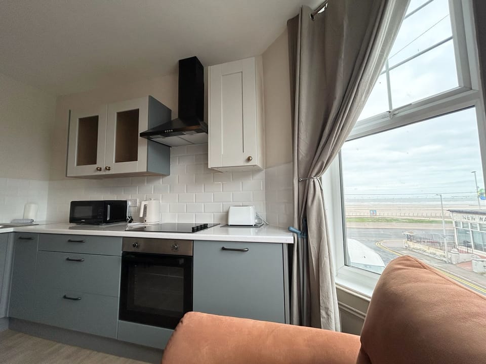 Open Kitchen / Living Room - Seaview