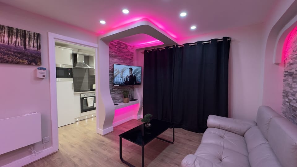 Apartment 6