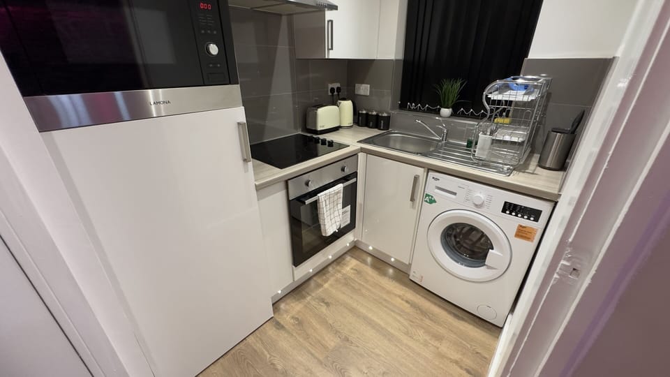 Apartment 6
