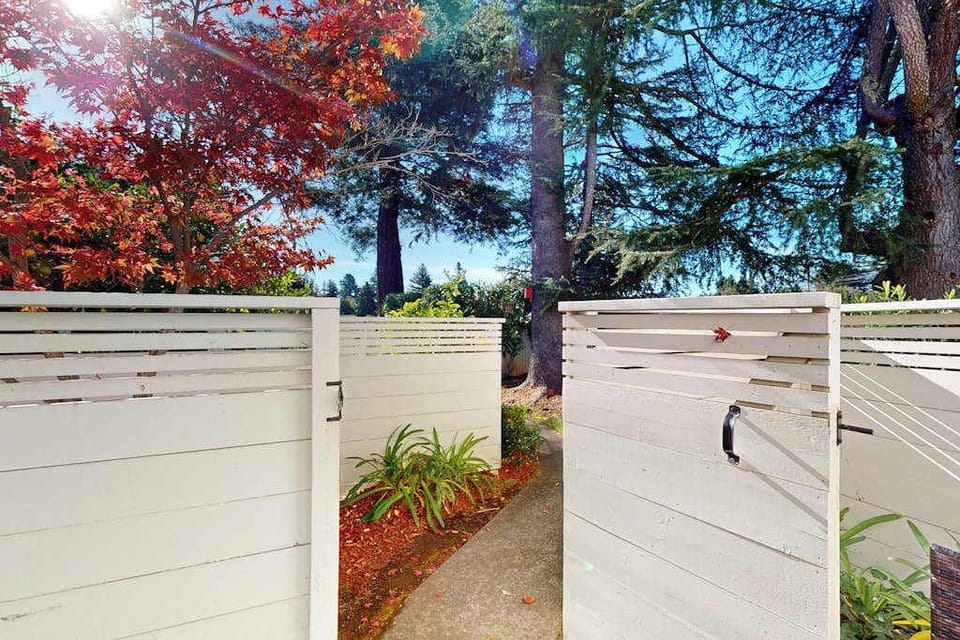 Open your private gate and stroll directly onto Silverado's manicured grounds — stunning fall color frames your Napa Valley doorstep.