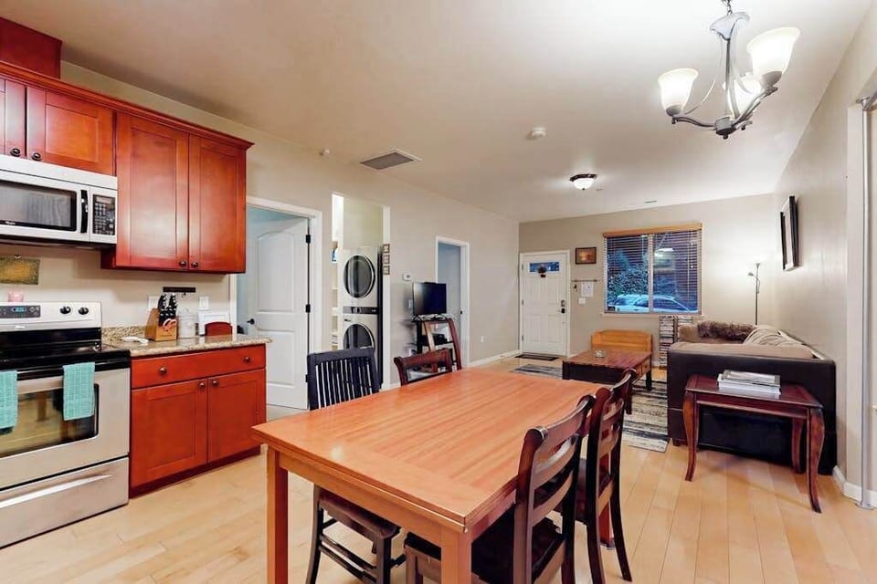 Share stories from your day at Gary Farrell Winery over a home-cooked meal at the generous dining table, just steps from the fully stocked kitchen.