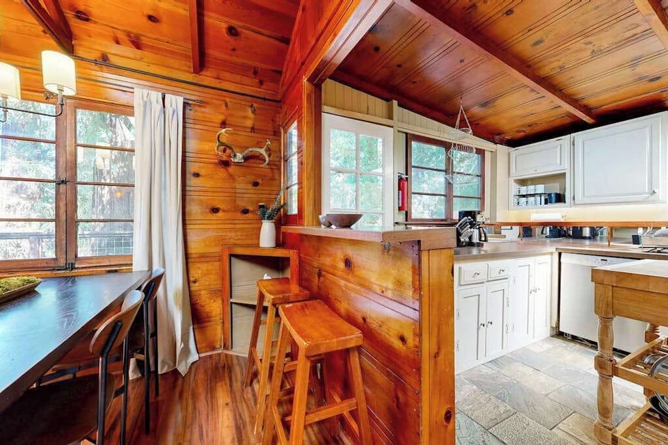 Perch at the rustic breakfast bar with your morning espresso while planning your Sonoma County wine-tasting route for the day.