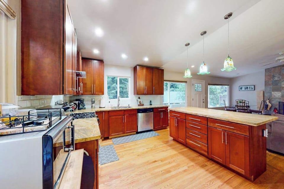 Generous counter space and modern appliances give you room to spread out — prepare a charcuterie board with local cheeses or cook a full dinner after your Russian River adventures.