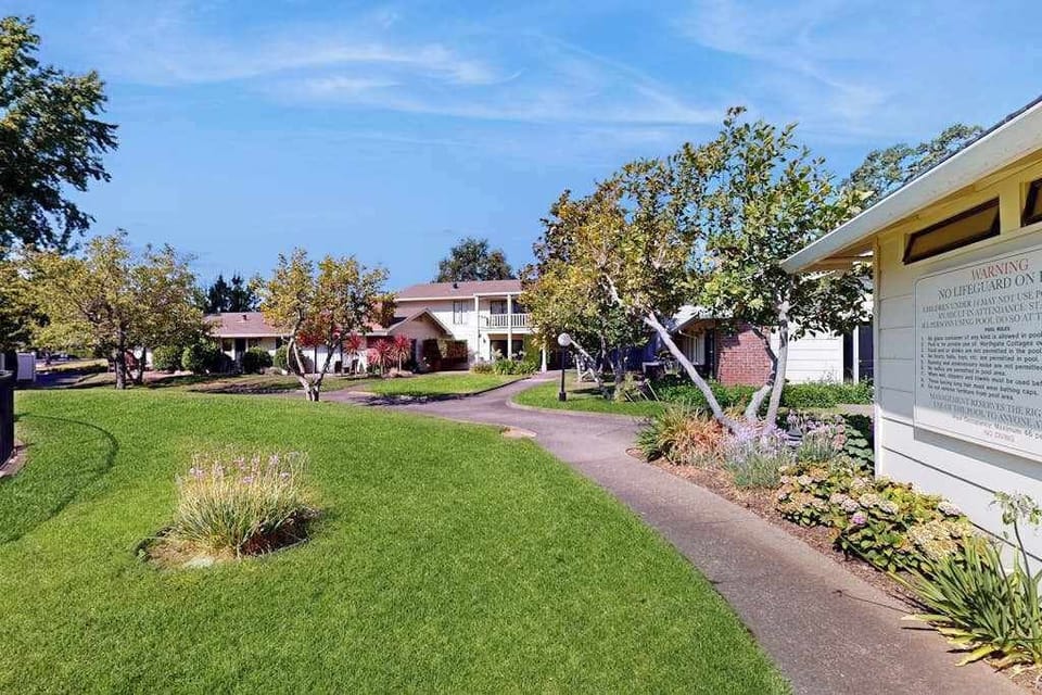 Wander the peaceful resort pathways past native plantings and resort cottages — your Napa Valley escape feels worlds away