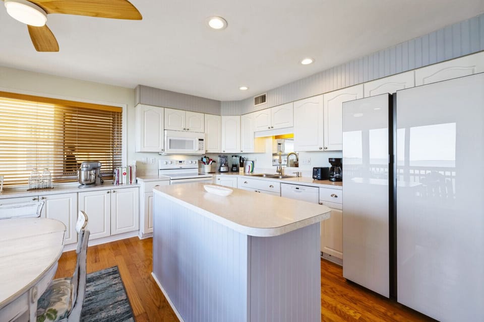 Tons of counter space and storage for longer stays