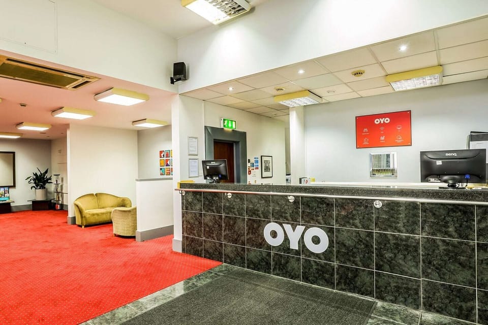 Entrance / Reception