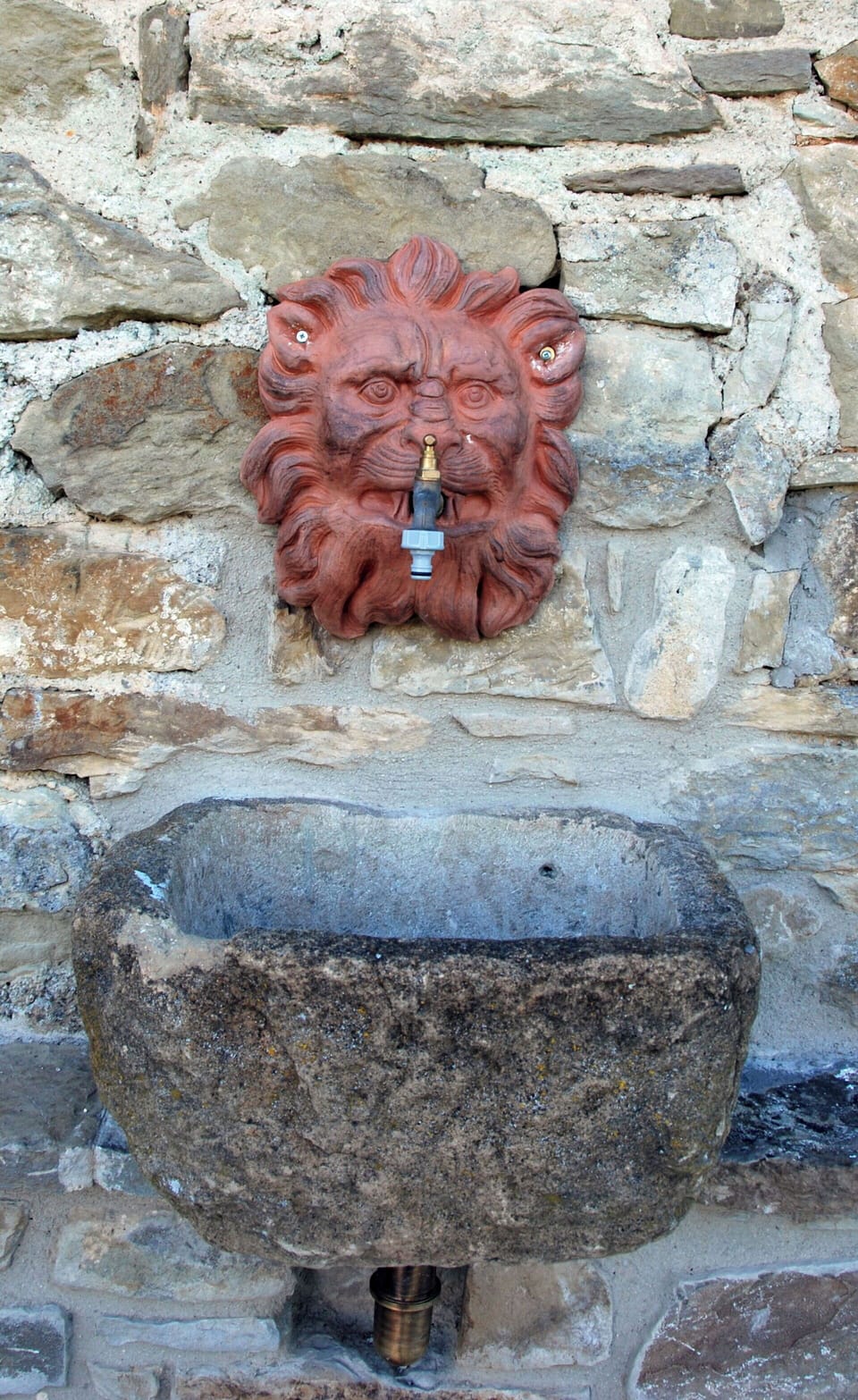 Wall, Sculpture, Water Feature, Stone Wall, Brick, Carving, Brickwork, Stone Carving