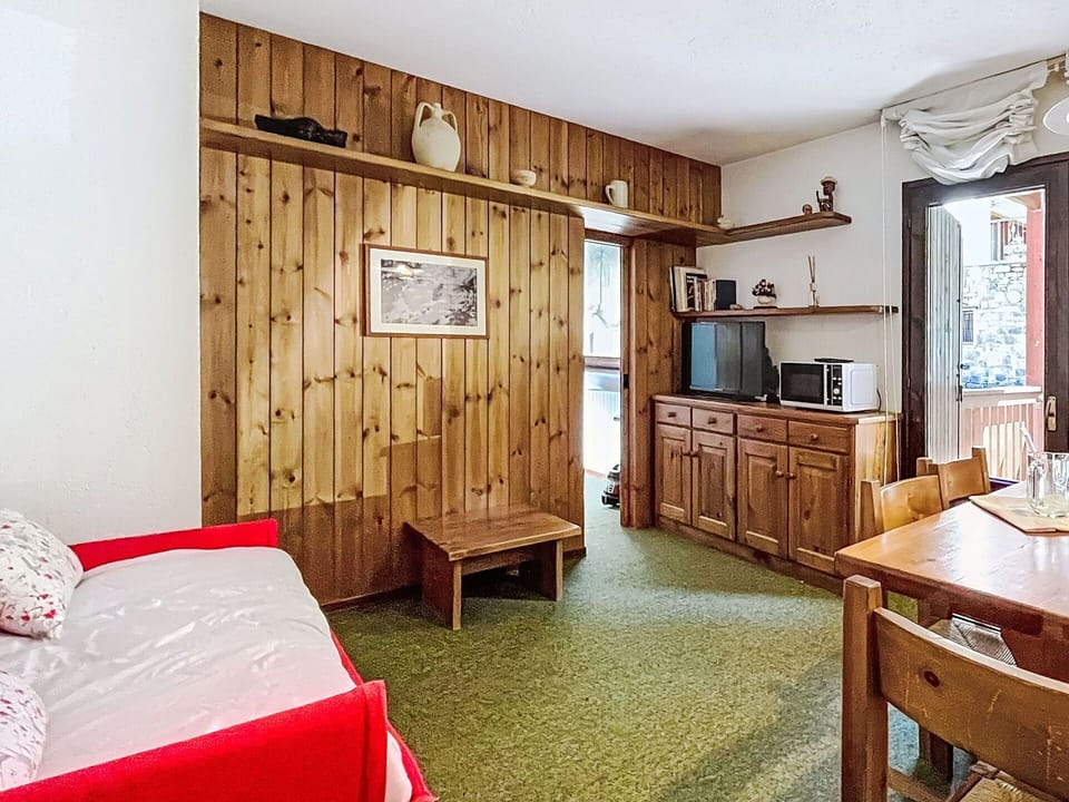 Wood, House, Cottage, Home, Swimming Pool, Porch, Door, Resort, Shade, Estate
