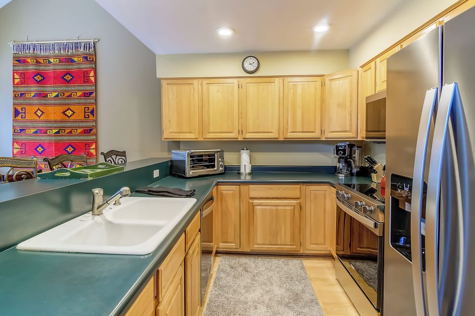 Kings Crown Kitchen - Fully Equipped