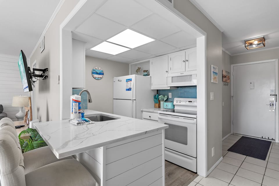 Kitchen and seating