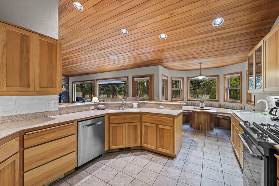 2026_04_22_maury_kitchen-1
