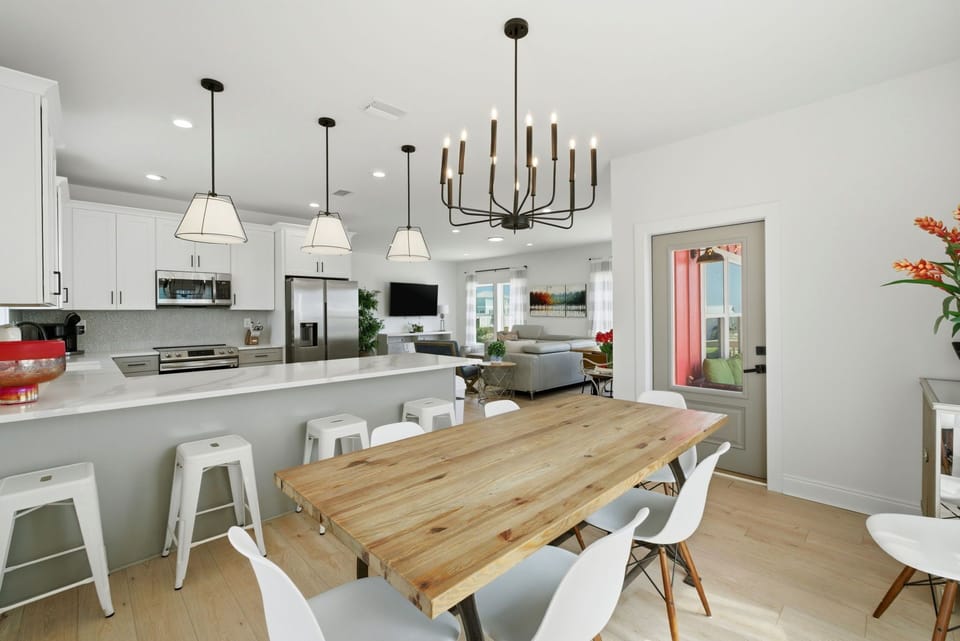 Dining Room With Ample Space
