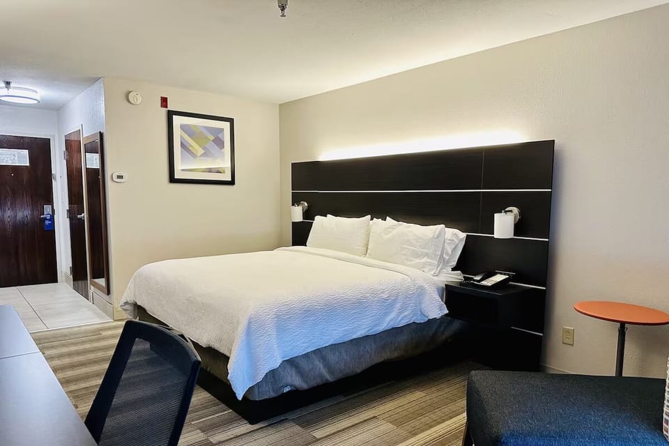 Bedroom. Interior and views may vary based on location and availability