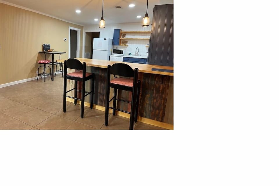 Bistro Table and Counter seating