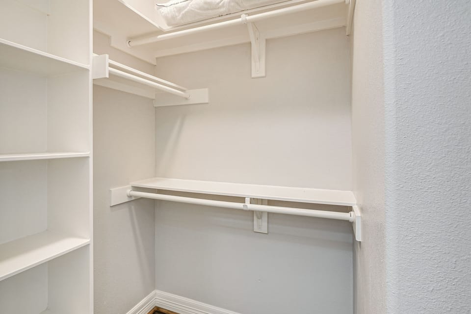 Walk-In Closet | Upper Level