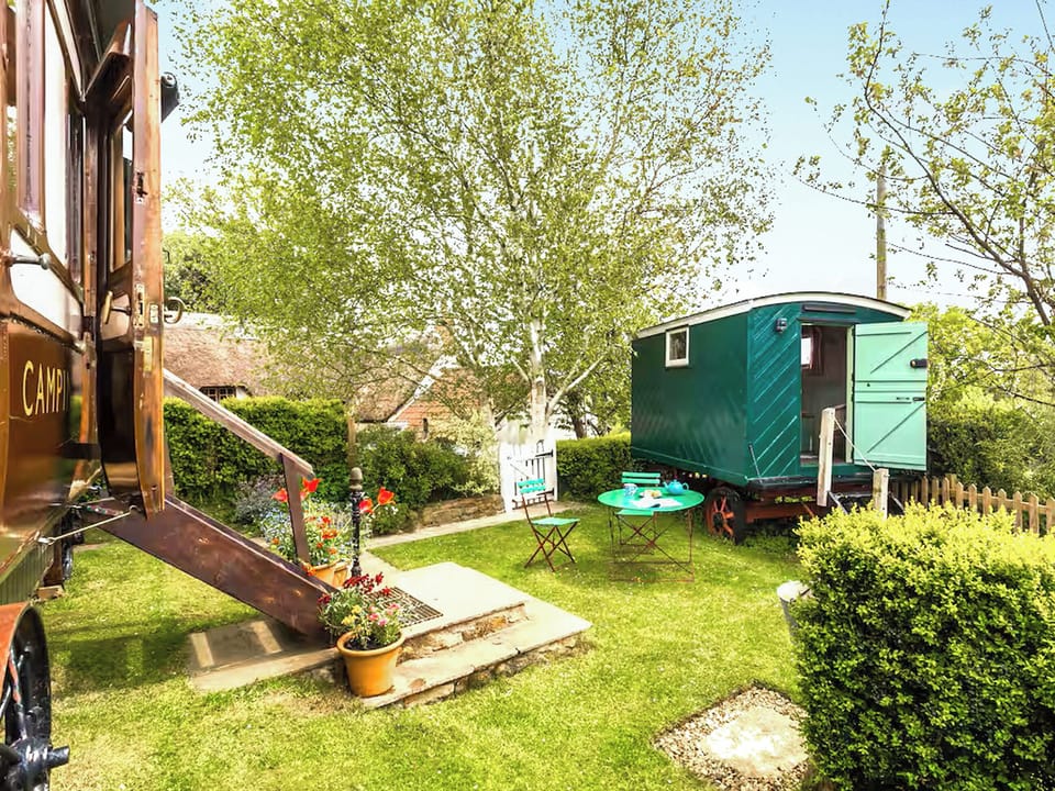 Outdoor | High Cross Camping Coach, Netherbury