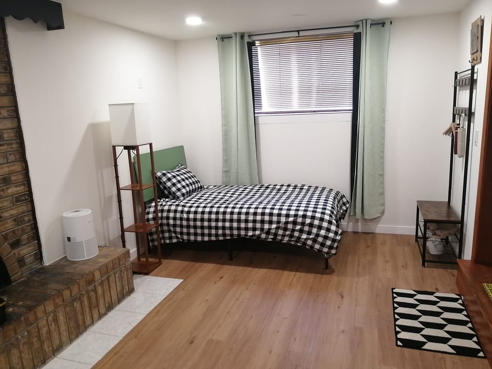 The twin bed is only prepared for group of 3 guests