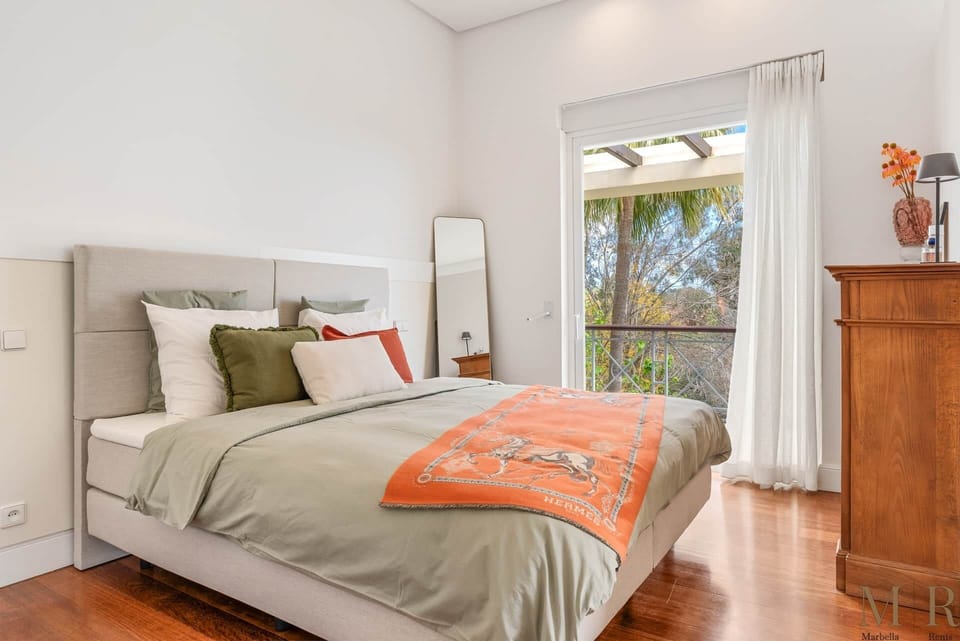 Double bed