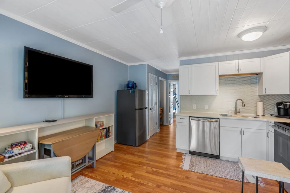 Seaside Villas 104 - Living Area