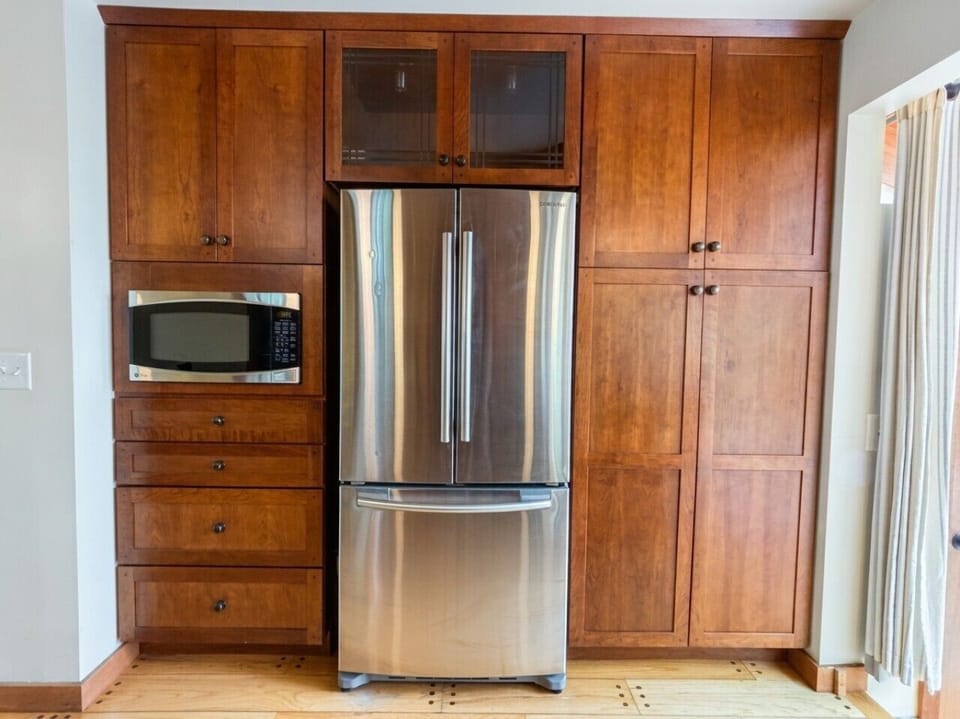 Full Kitchen | Stainless Steel Appliances