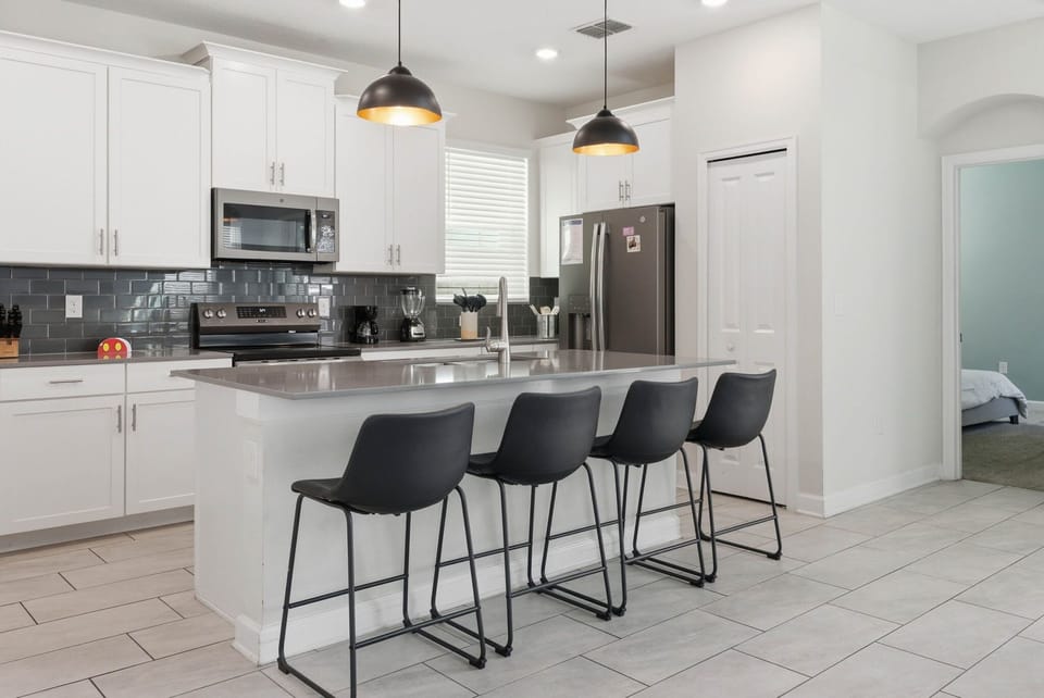 Fully equipped kitchen