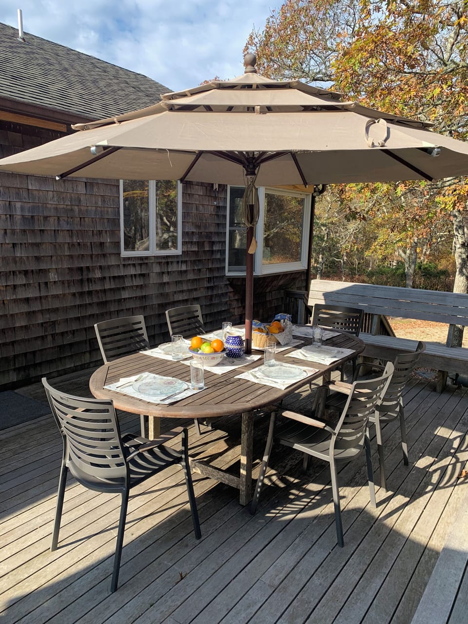 Outdoor dining