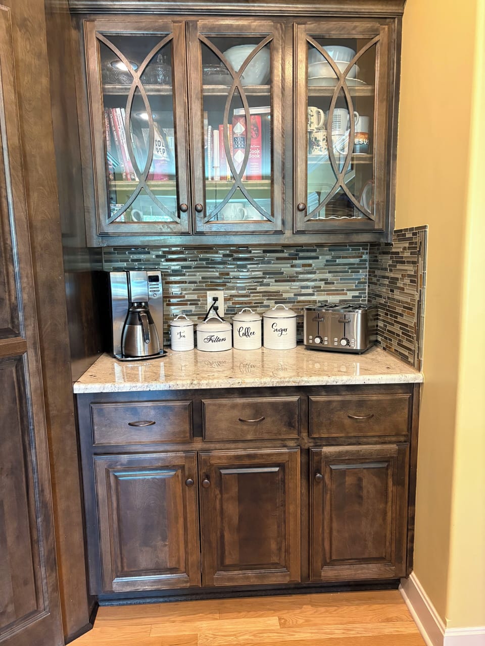 Coffee/Tea Bar with toaster