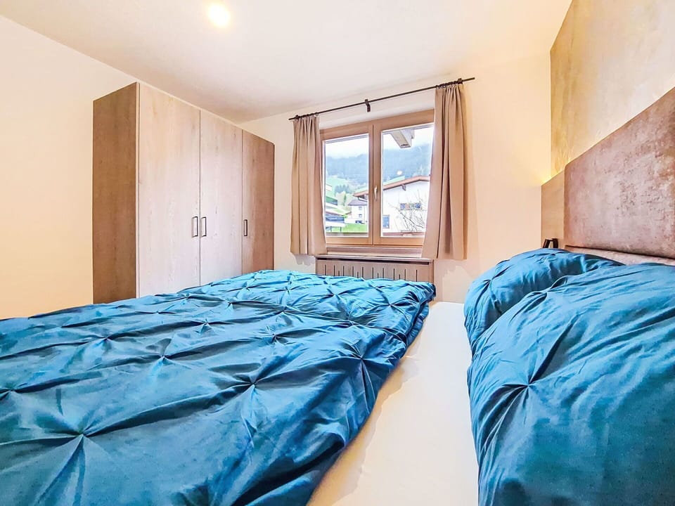 Wood, Interior Design, Bedroom, Furniture, Bed, Bed Sheet, Floor, Room, Flooring, Bedding